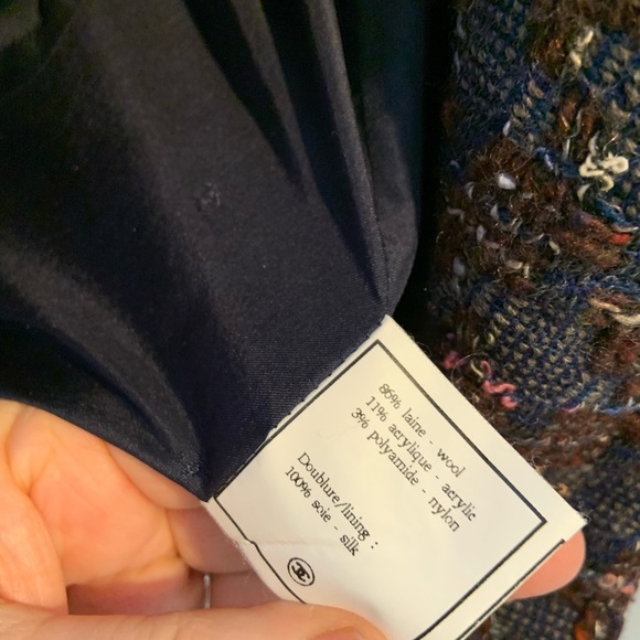 Chanel Classic Boucle Skirt Suit Jacket 38 Bust 40 - Picture 12 of 16